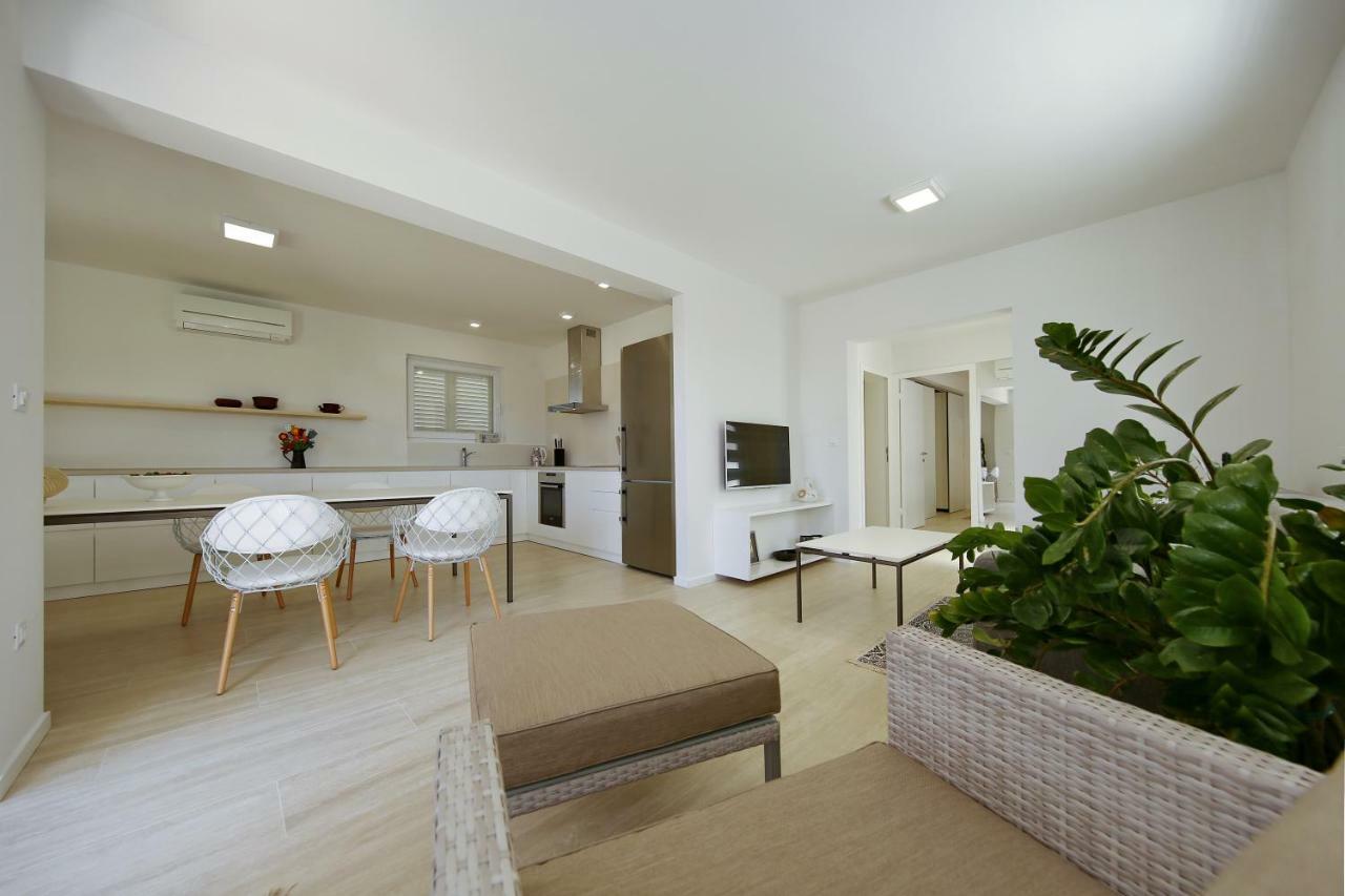 Valadar Apartments 普利拉卡 外观 照片