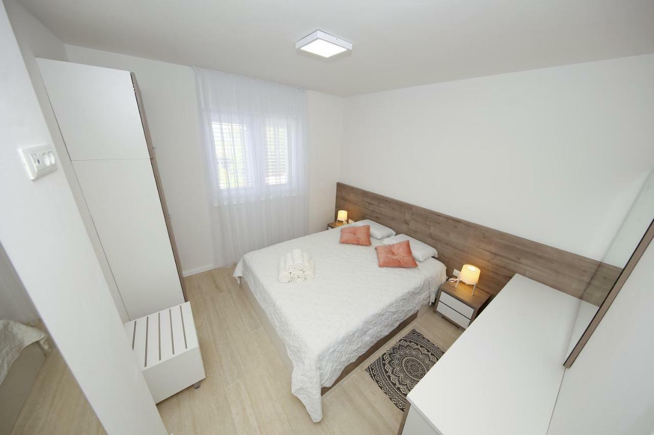Valadar Apartments 普利拉卡 外观 照片