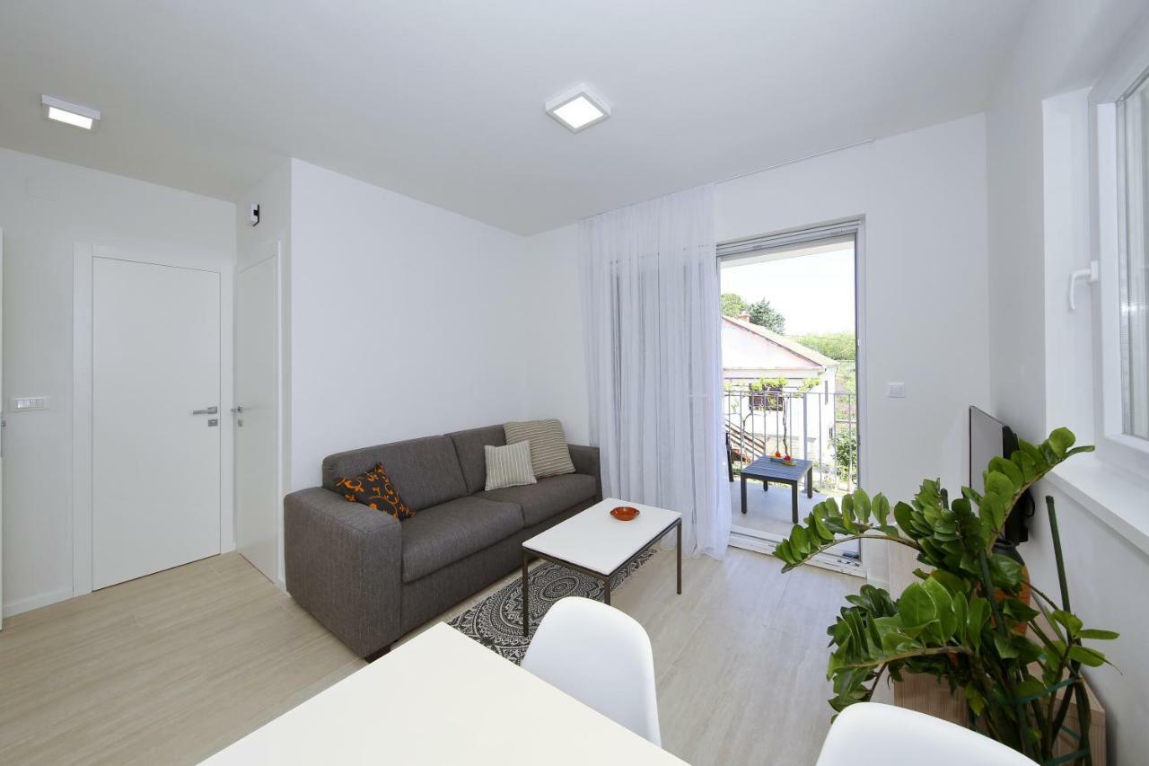 Valadar Apartments 普利拉卡 外观 照片