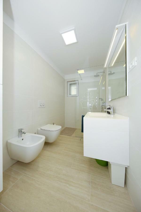 Valadar Apartments 普利拉卡 外观 照片